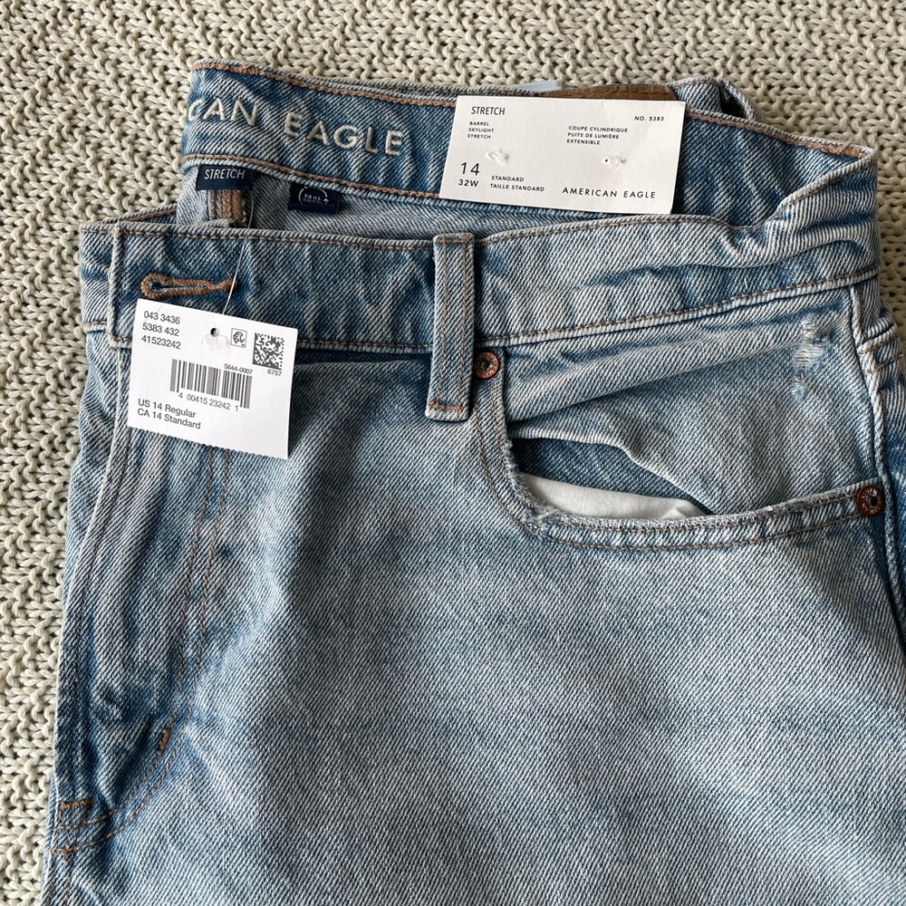NWOT American Eagle Outfitters Light Blue Barrel Jeans Sz 14 - Picture 3 of 9